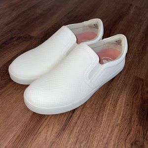 NEVER WORN Dr. Scholl’s Women’s Madison Slip-on Sneaker